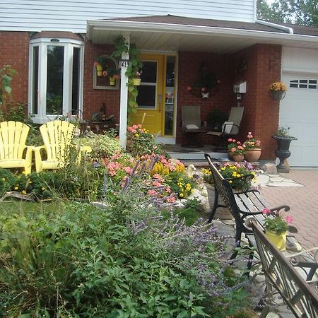 Paddington Place Bed & Breakfast Oshawa Bagian luar foto