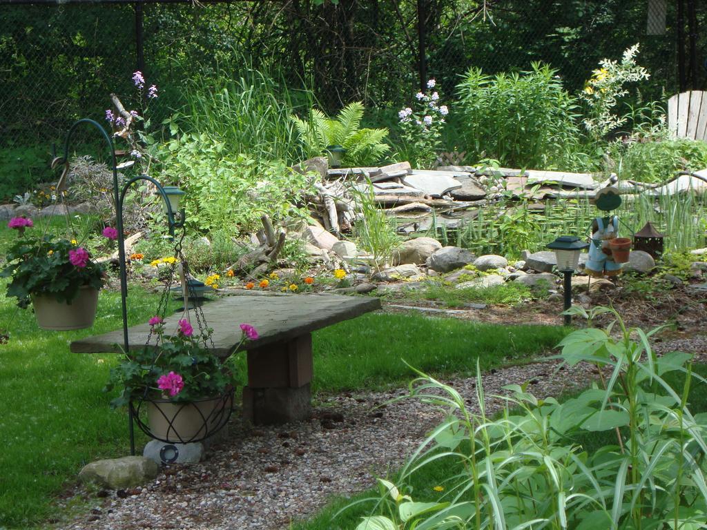 Paddington Place Bed & Breakfast Oshawa Bagian luar foto