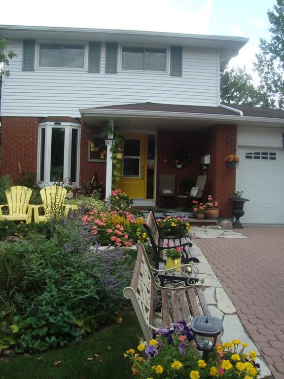 Paddington Place Bed & Breakfast Oshawa Bagian luar foto