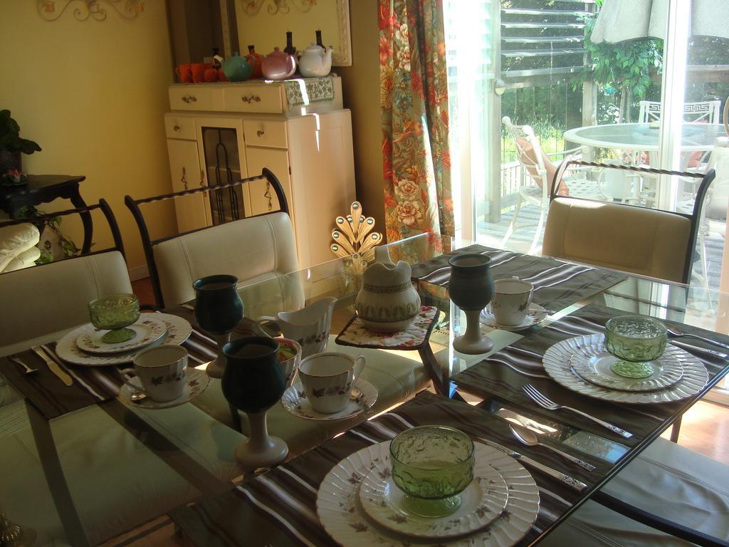 Paddington Place Bed & Breakfast Oshawa Bagian luar foto