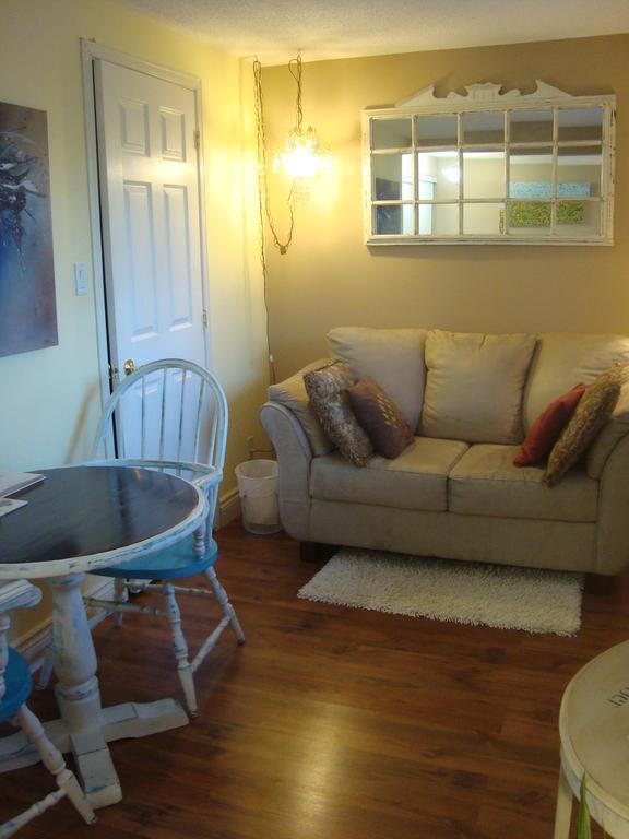 Paddington Place Bed & Breakfast Oshawa Bagian luar foto