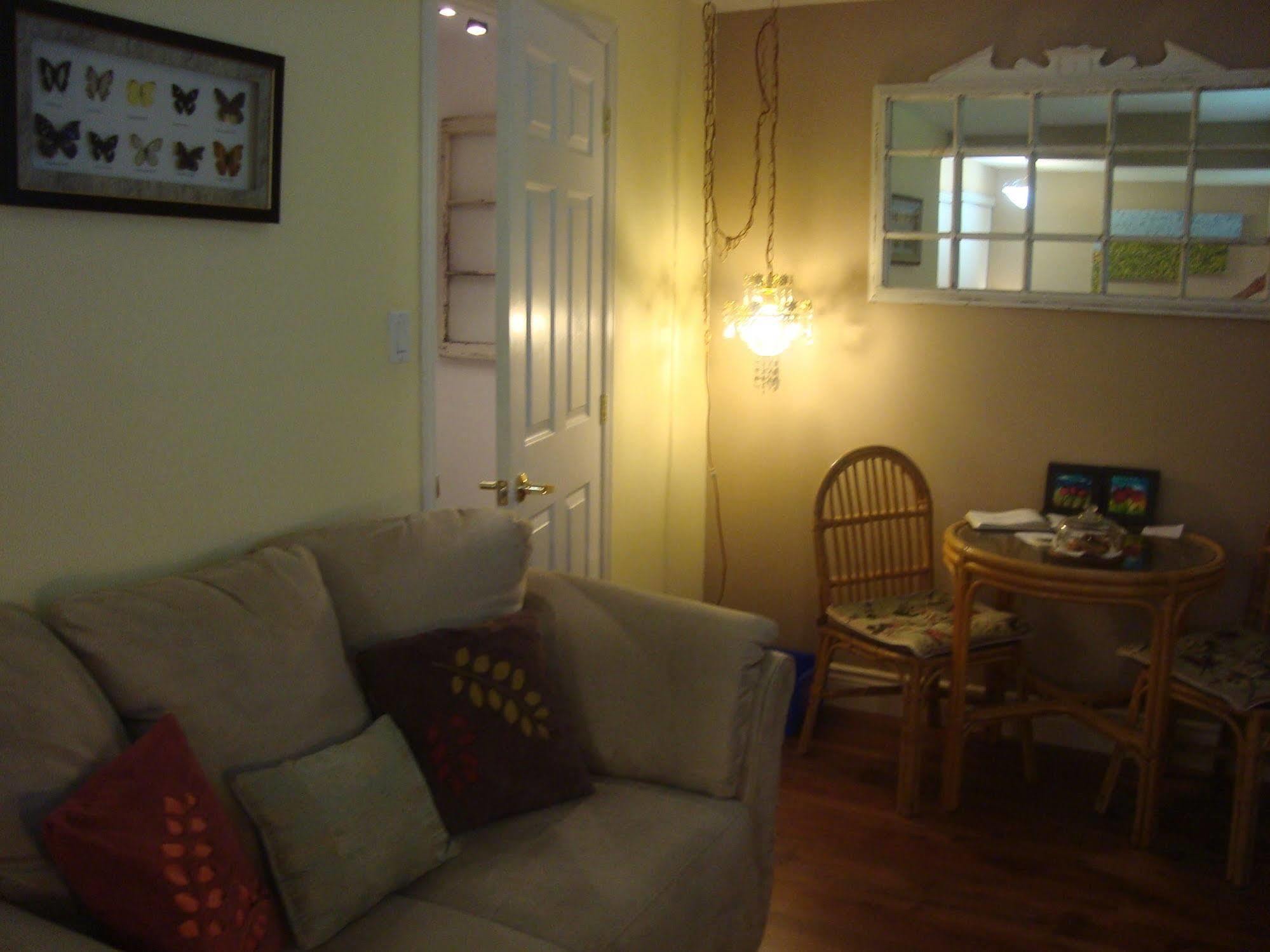 Paddington Place Bed & Breakfast Oshawa Bagian luar foto