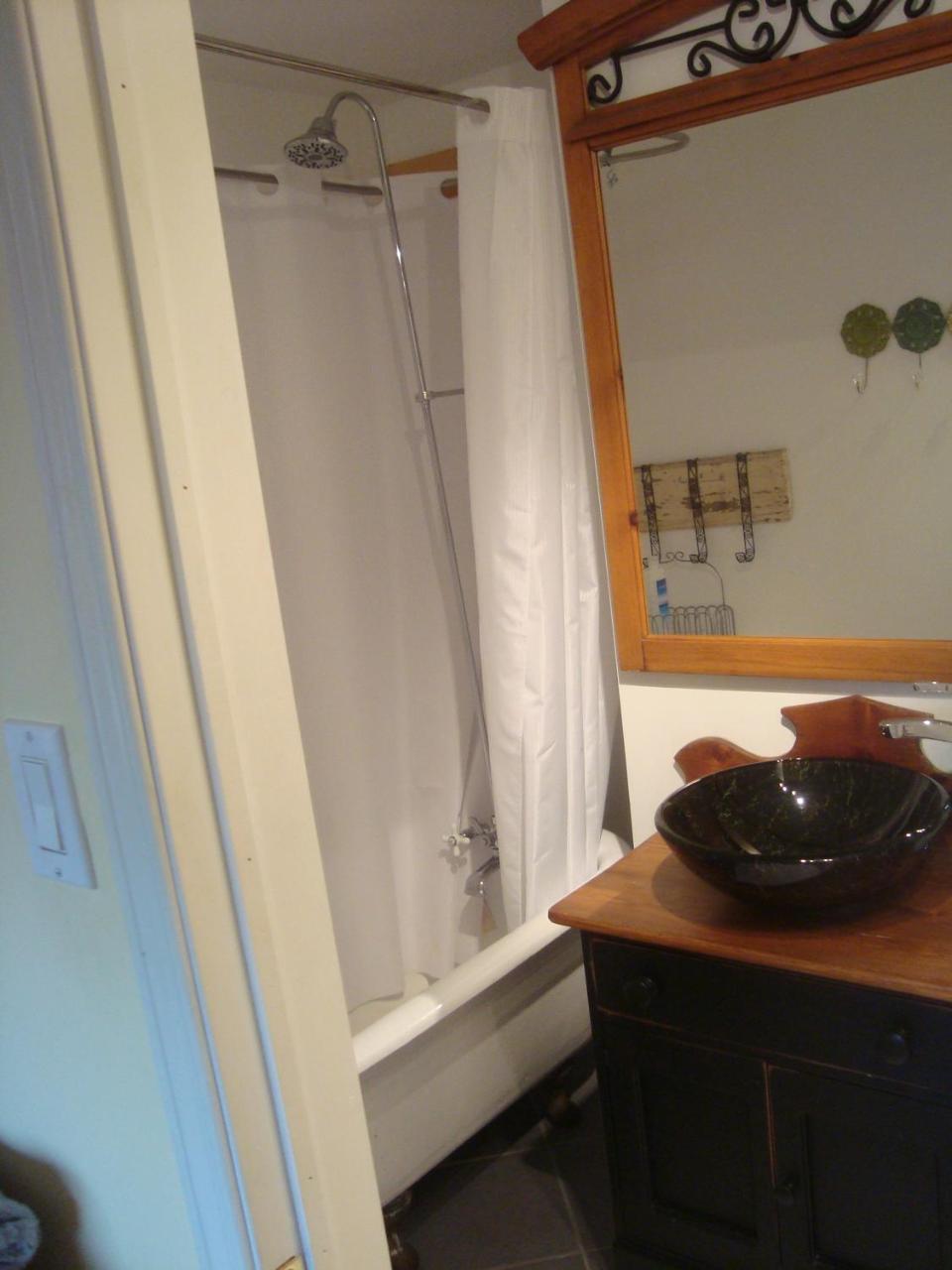 Paddington Place Bed & Breakfast Oshawa Bagian luar foto