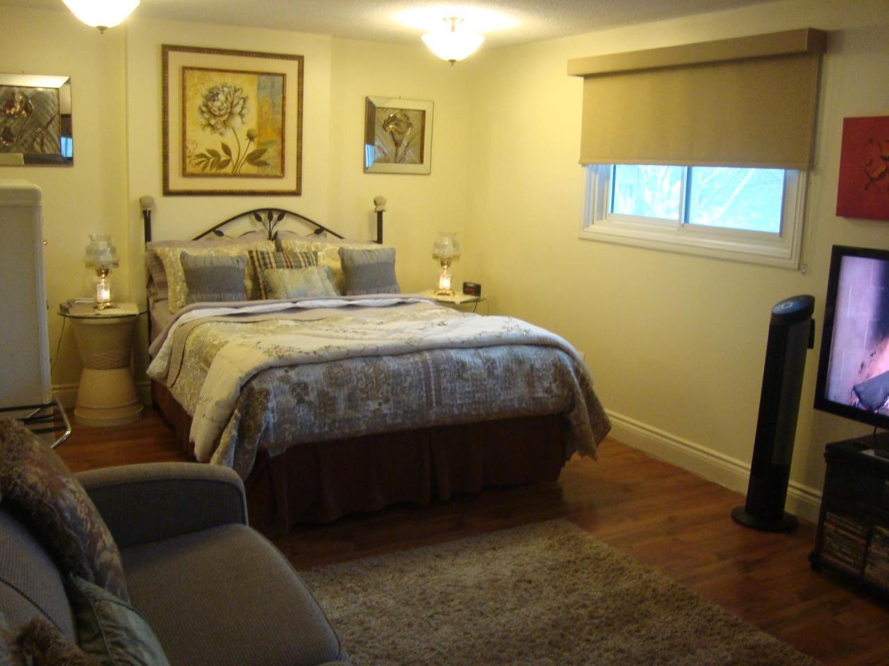 Paddington Place Bed & Breakfast Oshawa Bagian luar foto